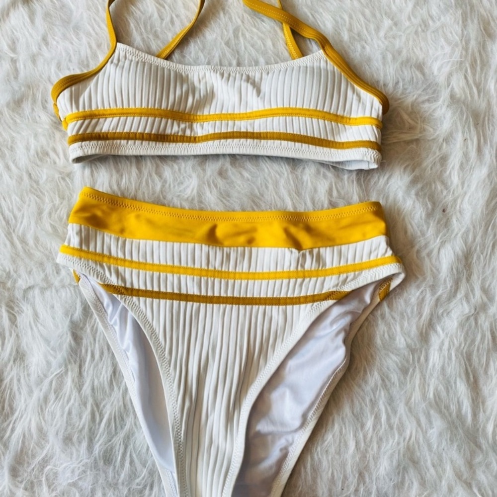 Cupshe NWOT white and yellow bikini molded cup top ribbed highwaist bottom small - Picture 7 of 8